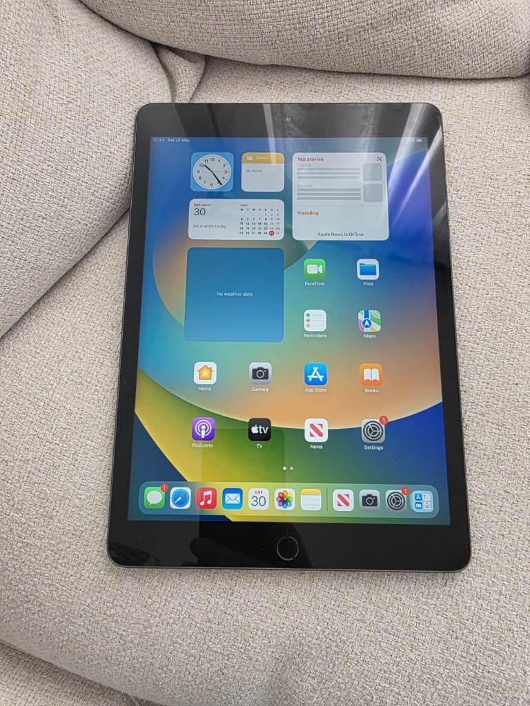Ipad 7th generation  32gb space grey WiFi