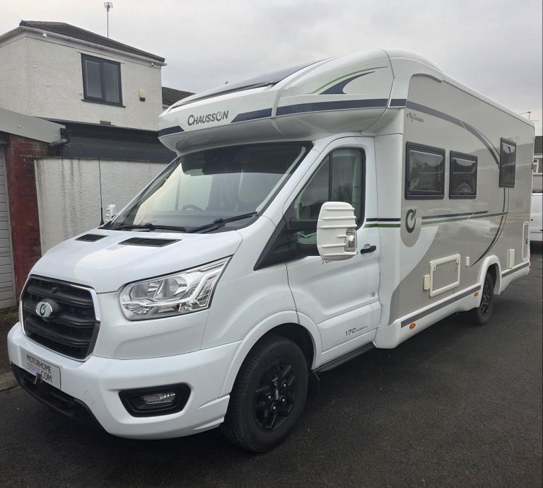 2023 CHAUSSON 788 TITANIUM ULTIMATE  4-BERTH - 4-BELT - LOW MILES - AUTO 