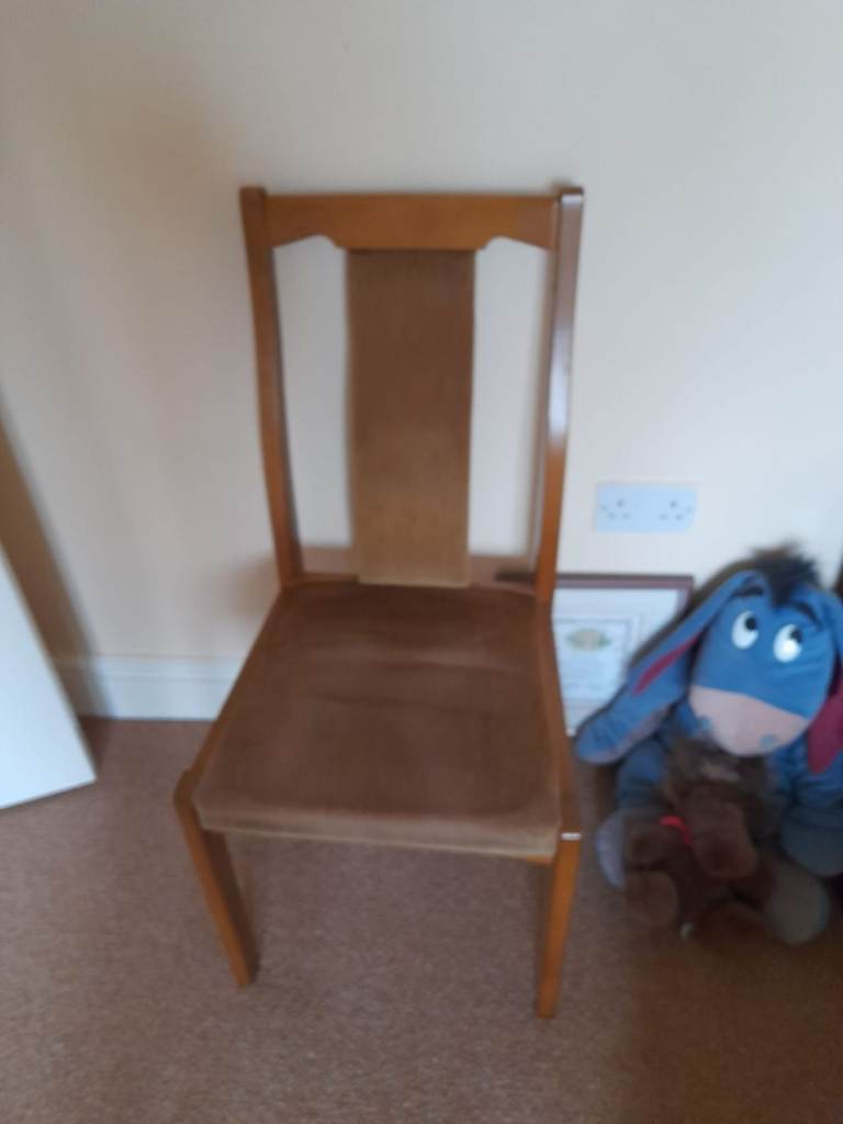 4 x dinning room chairs