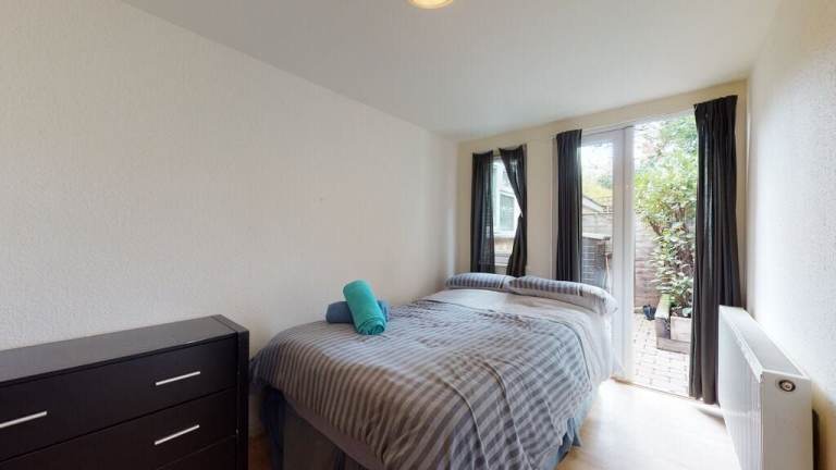 About this flat on Ash Grove