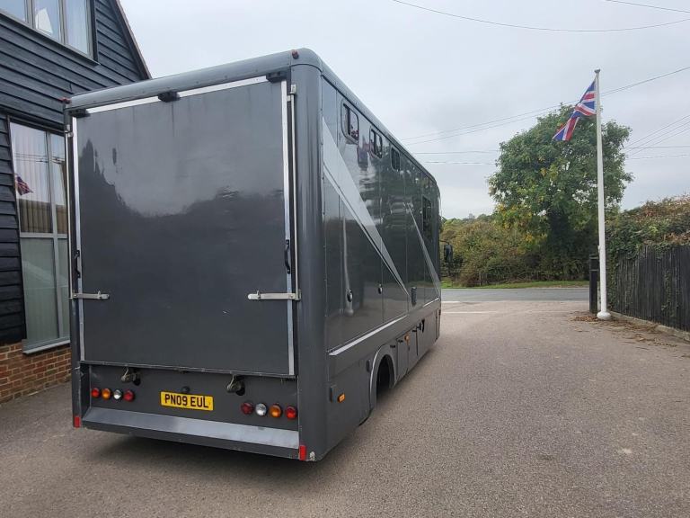 Isuzu NPR Horsebox Horse Box 2009 