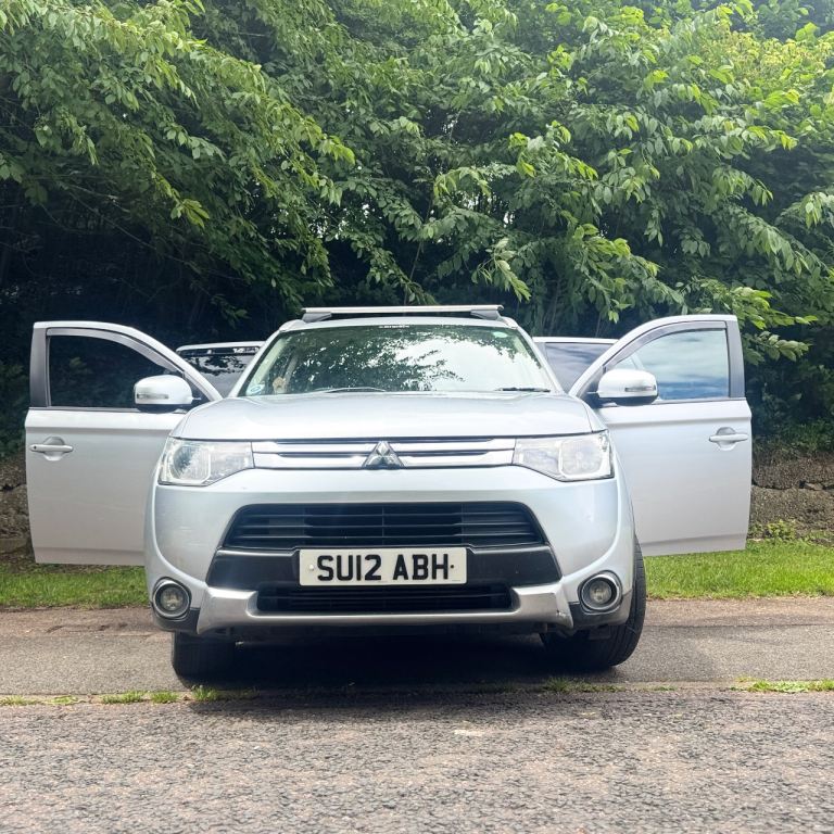 Mitsubishi, OUTLANDER, Estate, 2015, Manual, 2268 (cc), 5 doors