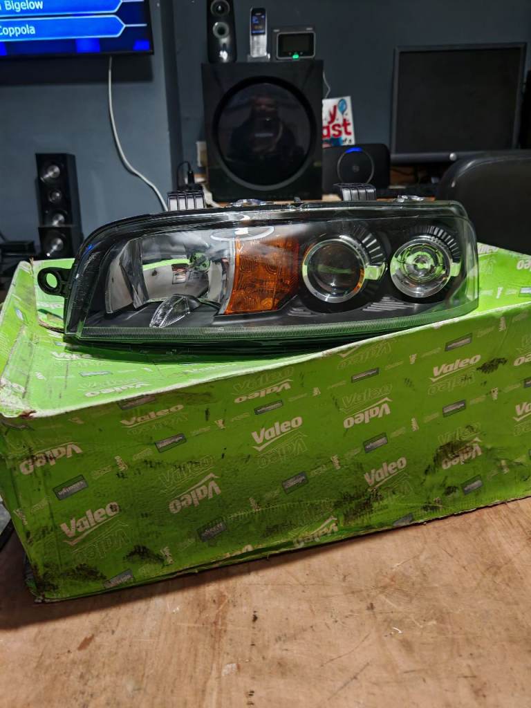 NEW NS FIAT PUNTO HEADLAMP MK2