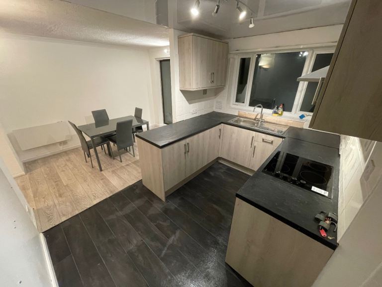 2 bedroom house for rent a SL1
