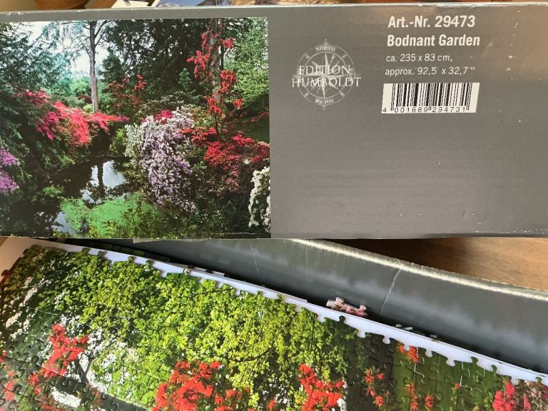 6000 piece jigsaw puzzle,(Bodnant North Wales) 