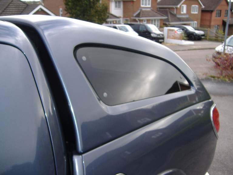 GEN MISUBUSHI L200 SHORT BED HARDTOP X2 KEYS 2006 2012 MODELS