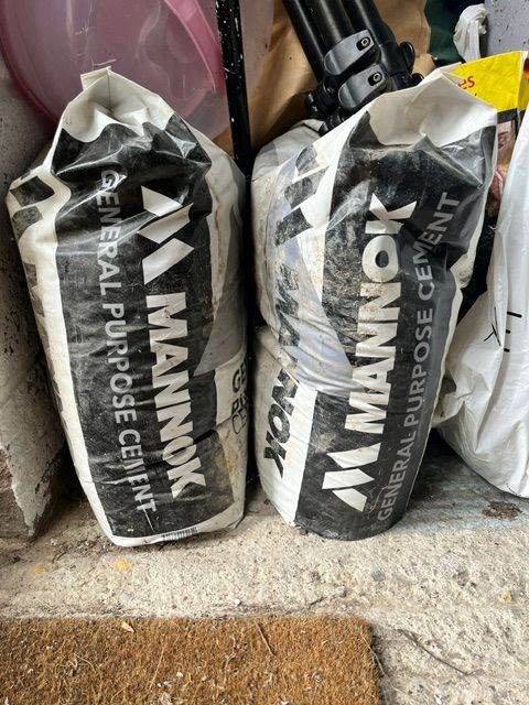 General purpose cement 2 bags
