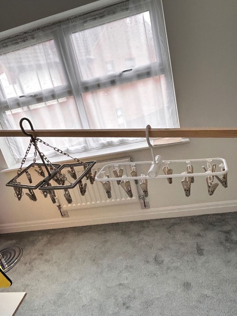 2 x Foldaway Peg Airer 