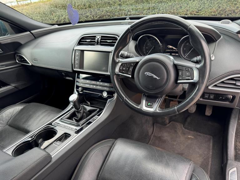 2015 Jaguar XE 2.0d R-Sport 4dr SALOON Diesel Manual