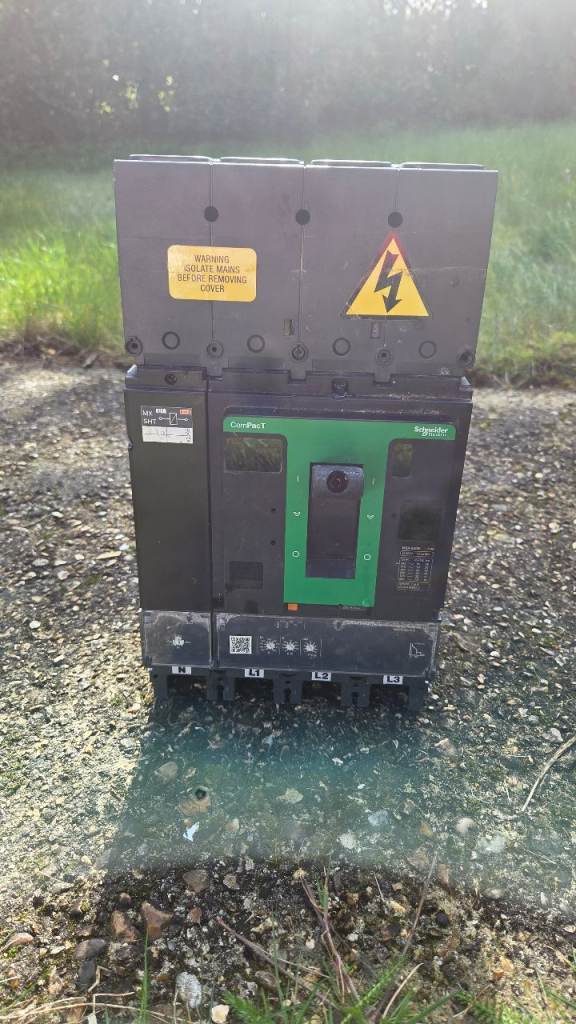 Electric Breaker Schneider
