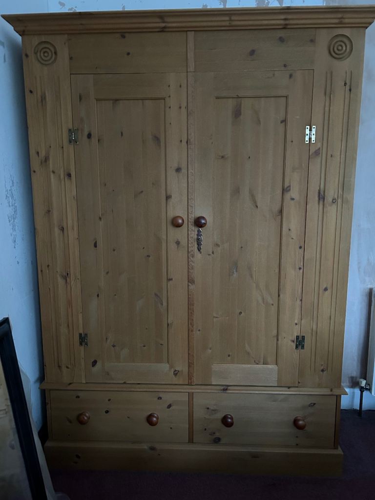 Pine wardrobe 
