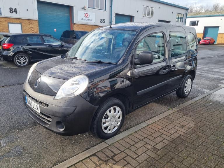 2010 Renault Kangoo 1.6 Extreme 5dr Auto mobility car MPV Petrol Automatic
