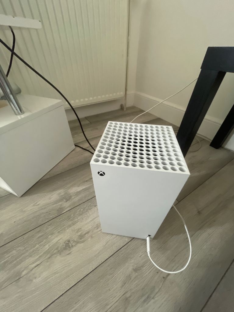 Microsoft Xbox Series S Console – White, Good Condition
