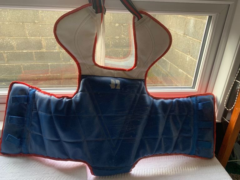Reversible Chest guard