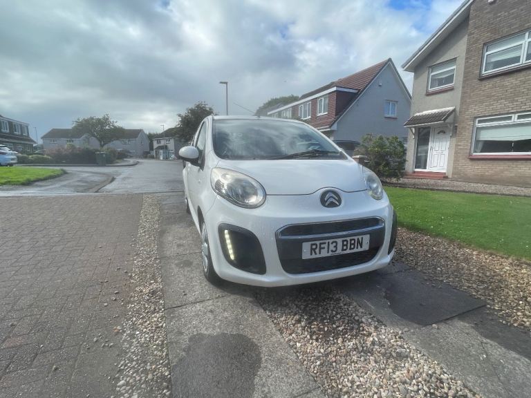 Citroen, C1, Hatchback, 2013, Manual, 998 (cc), 5 doors