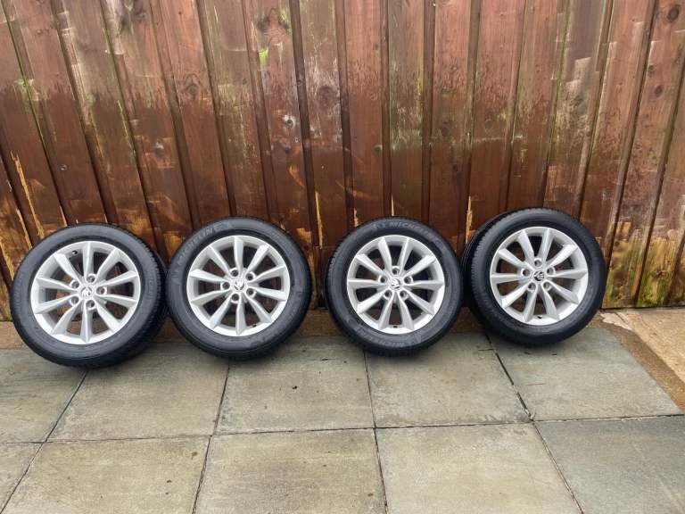 Skoda Octavia alloys