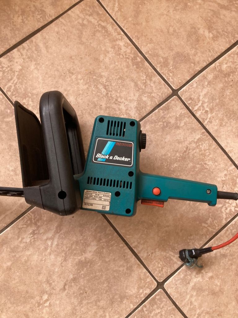 Black & Decker GS600E Electric Hedge Trimmer