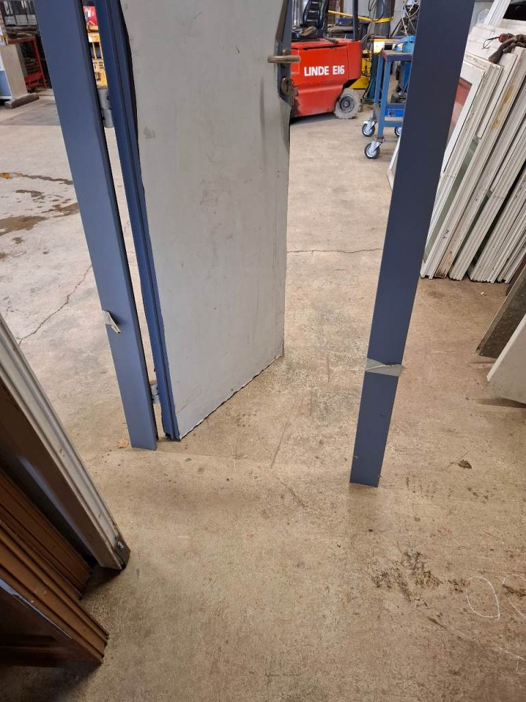 Steel internal door