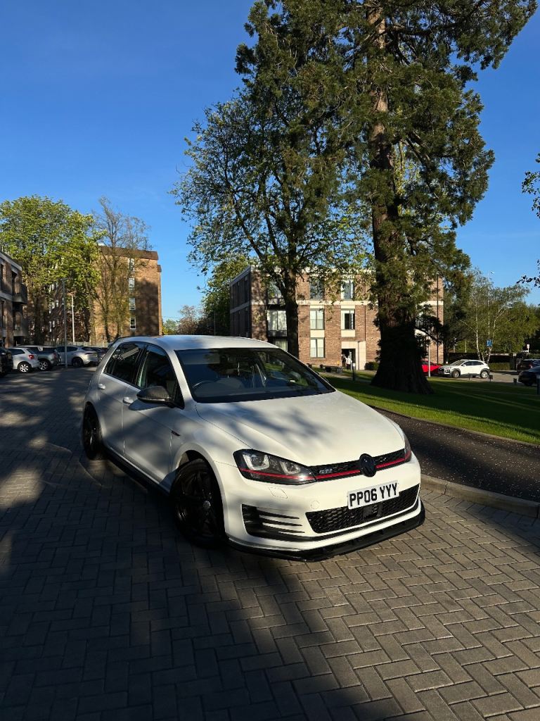 Volkswagen, GOLF, Hatchback, 2016, Manual, 1984 (cc), 5 doors