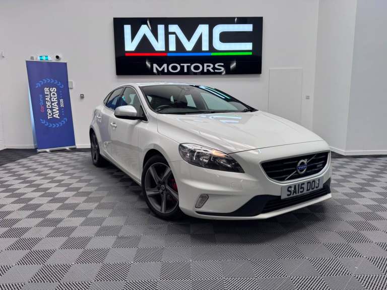 2015 Volvo V40 D2 R DESIGN 5dr HATCHBACK Diesel Manual