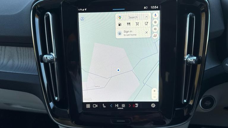 2025 Volvo XC40 2.0 B4P Ultra Dark 5dr Auto Petrol Estate Estate Petrol Automatic