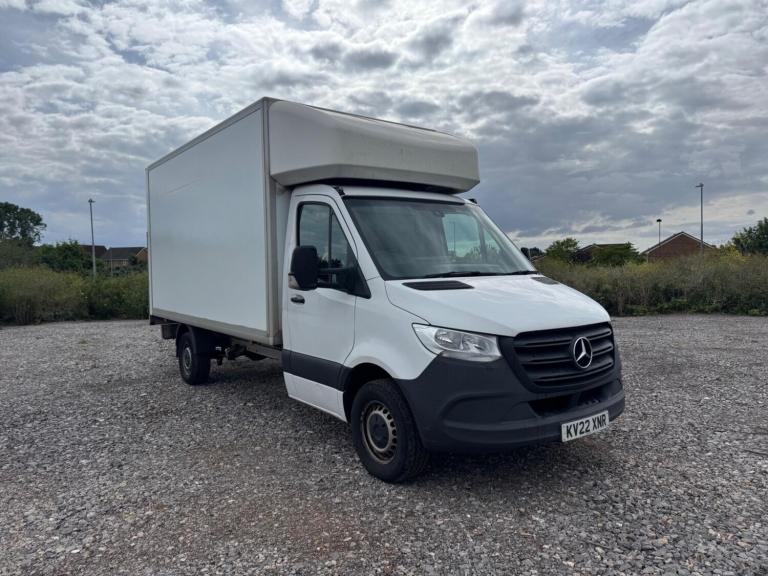 2022 Mercedes-Benz Sprinter 3.5t Progressive Chassis Cab CHASSIS CAB DIESEL Manual