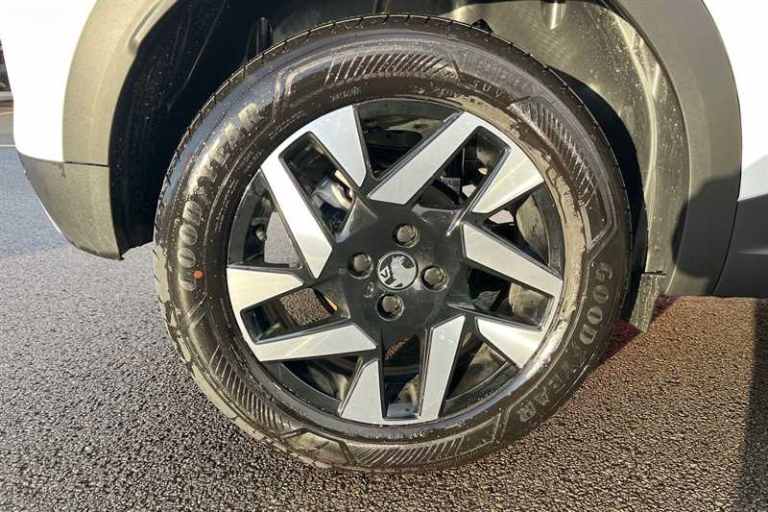 2025 Vauxhall Mokka 1.2 Turbo 136 Griffin 5dr HATCHBACK PETROL Manual