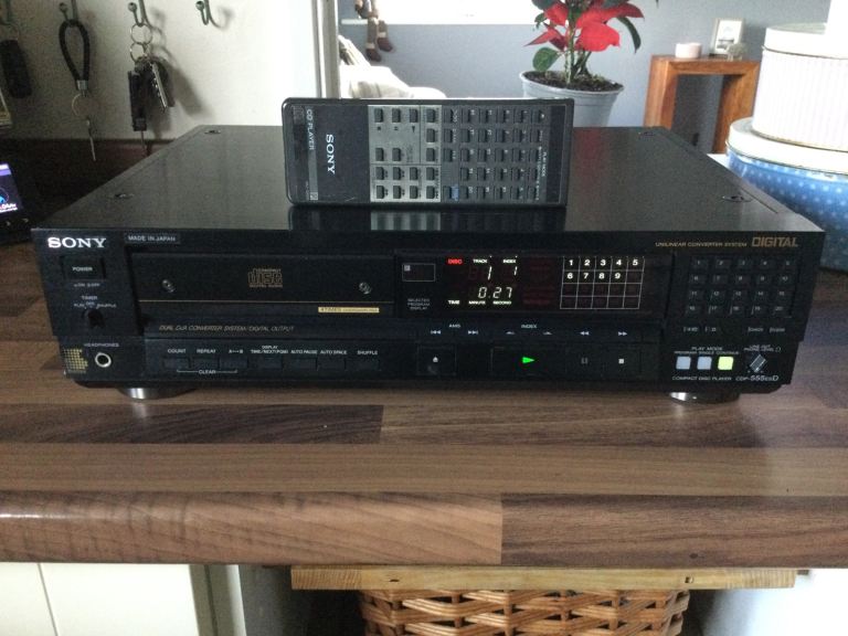 Sony CDP555 ESD cd player