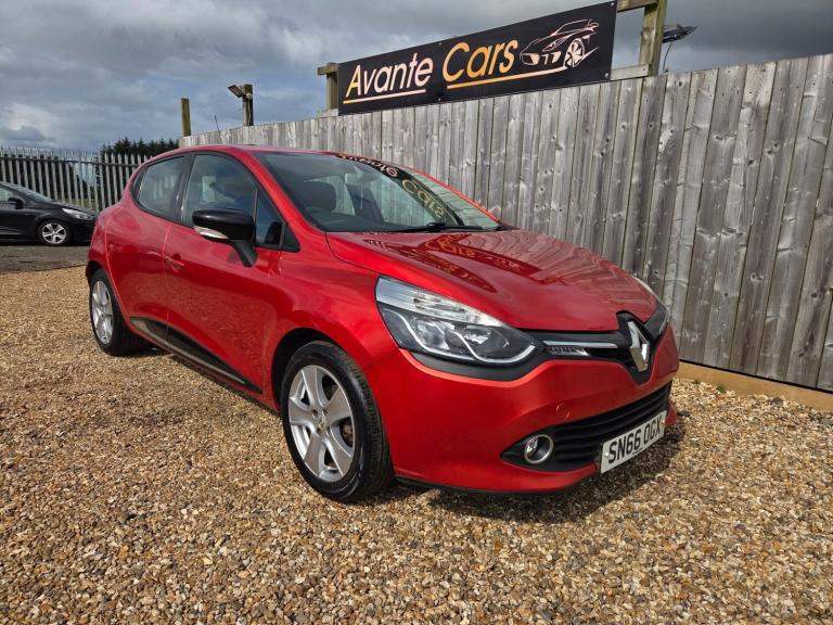 2016 Renault Clio 1.2 16V Dynamique Nav 5dr HATCHBACK PETROL Manual
