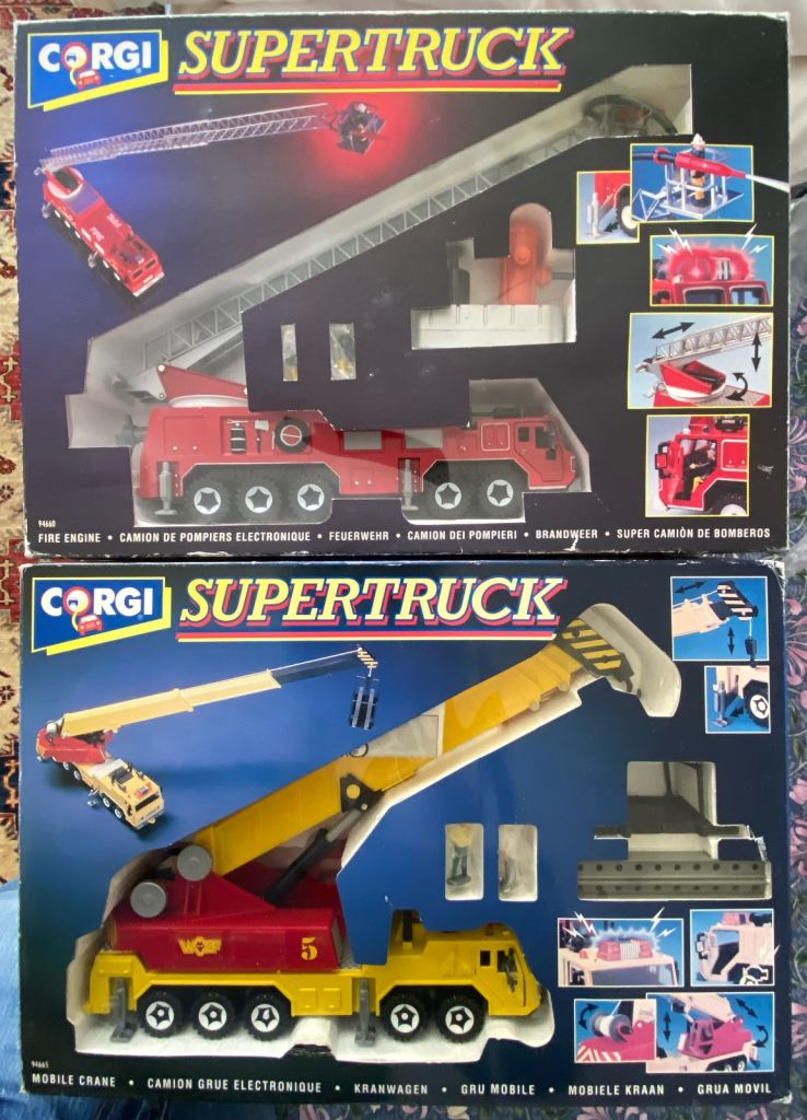 Corgi super trucks - Fire Engine & Telescopic Crane Boxed