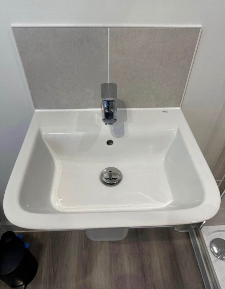 White Ceramic Sink – New, Never Used