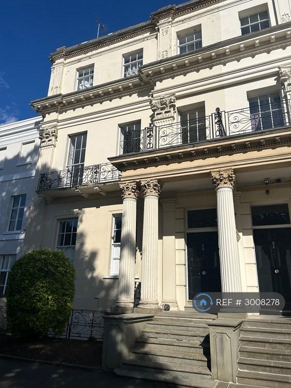 2 bedroom flat in Bath Road, Cheltenham, GL53 (2 bed) (#3008278)