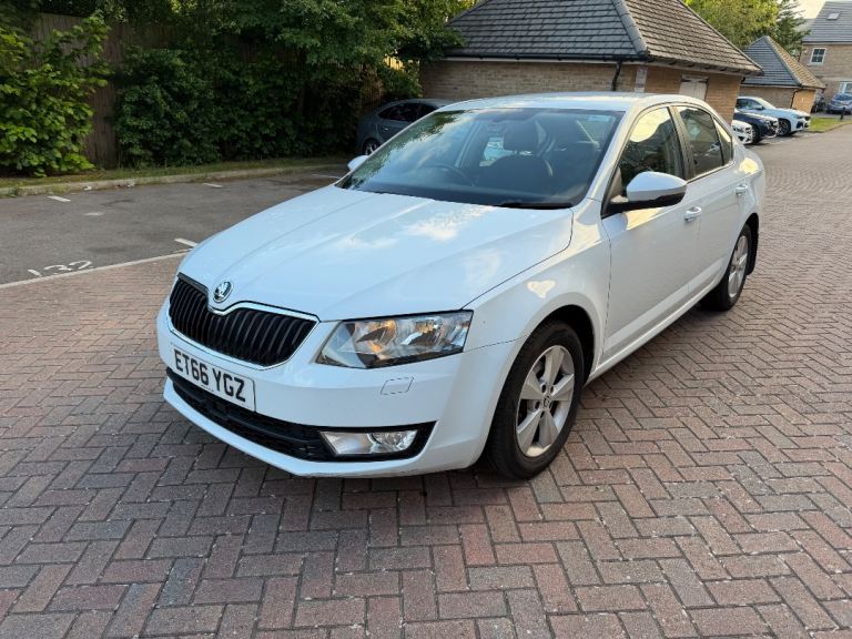 Skoda, OCTAVIA, Hatchback, 2017, Manual, 1968 (cc), 5 doors
