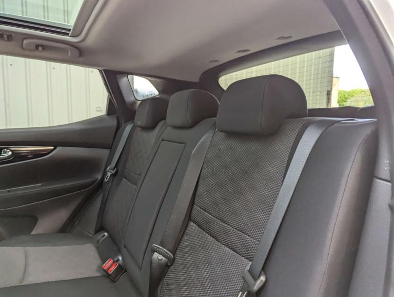 2015 Nissan Qashqai 1.5 Qashqai N-Tec+ dCi 5dr SUV Diesel Manual