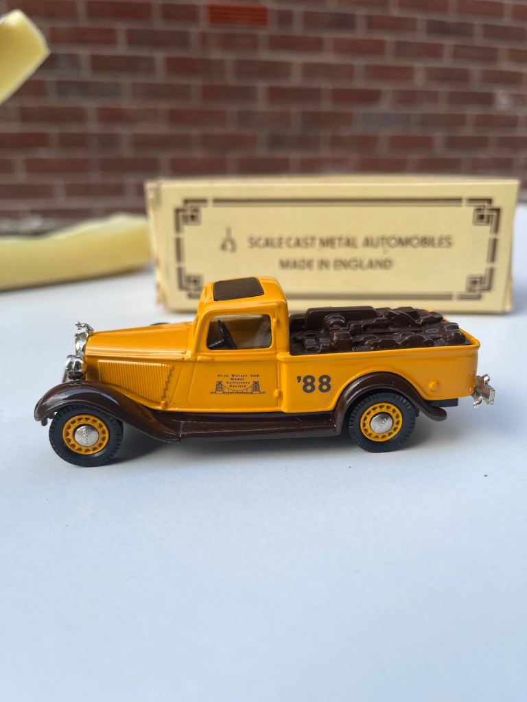 BROOKLIN MODELS BRK. 16Z 1935 DODGE PICK-UP AVON DIECAST CLUB 1988