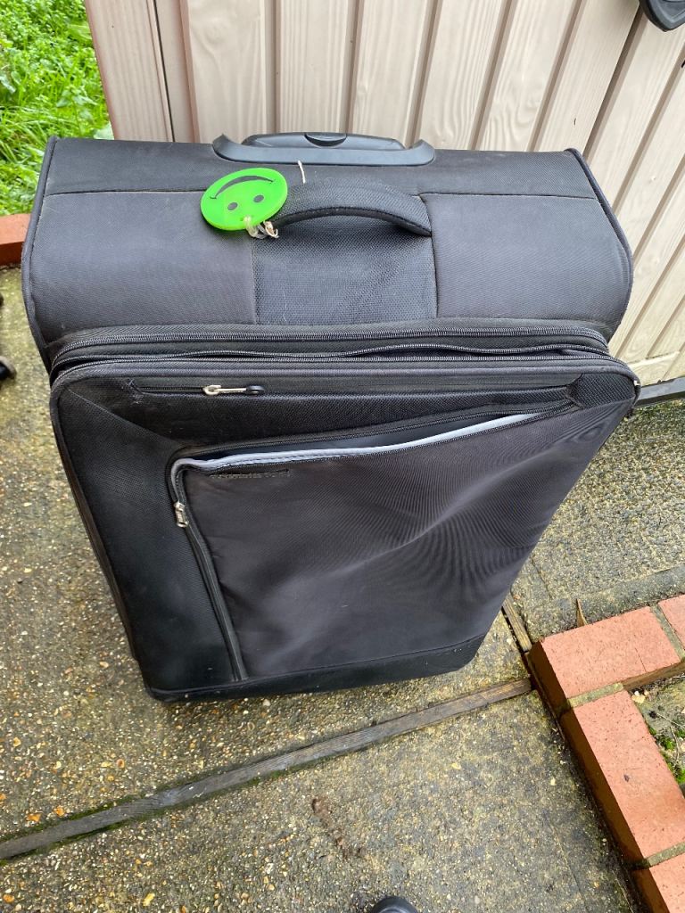 image for american tourister amt VIENNA 82cm Large BLACK Suitcase 