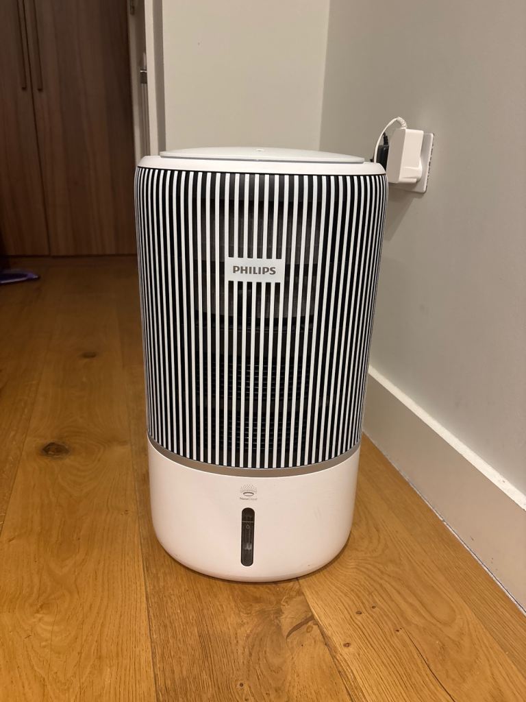 Philips Humidifier Series 3400 - Close to new