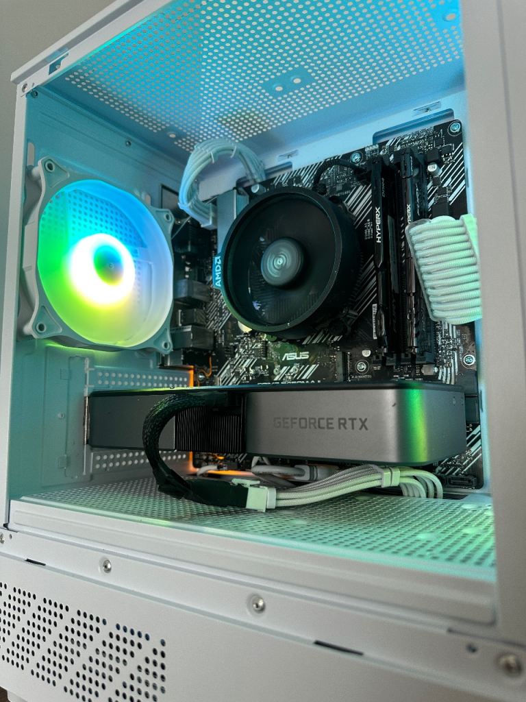 Gaming PC RTX 3070 FE 8GB AMD Ryzen 5 16GB RAM