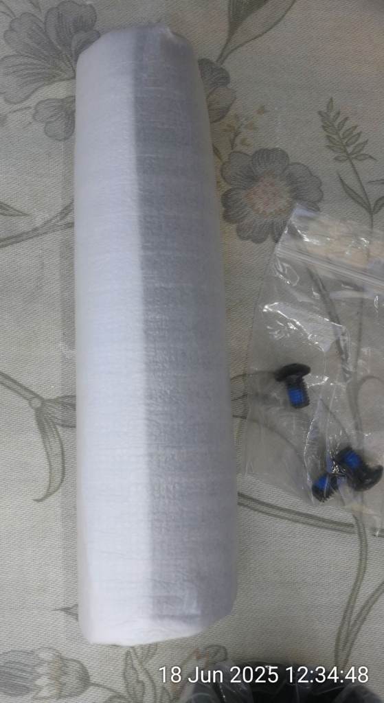 Evosid DUB crank set full kit brand new unfitted boxed