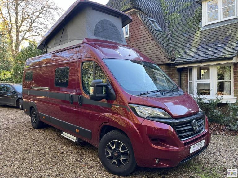 Hymer Yellowstone 2019 4 Belt/Berth van conversion FSH 24k  6.4m leather towbar
