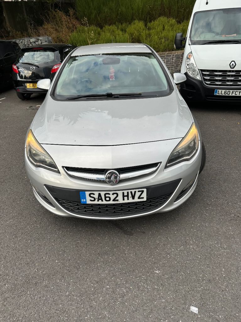 Vauxhall, ASTRA, Hatchback, 2012, Manual, 1598 (cc), 5 doors