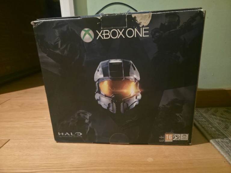 Xbox One 500GB Console with Controller and Cables
