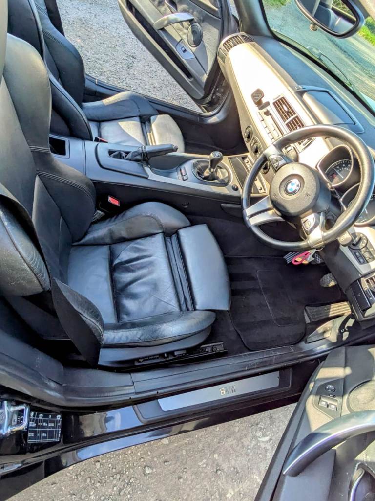 2004 BMW Z4 3.0i manual with LSD