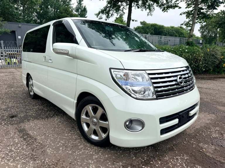 2005 Nissan Elgrand HIGHWAY STAR FRESH IMPORT 4WD AUTO 8 SEATS MPV 4/B GRADE CURTAINS MPV Petrol ...