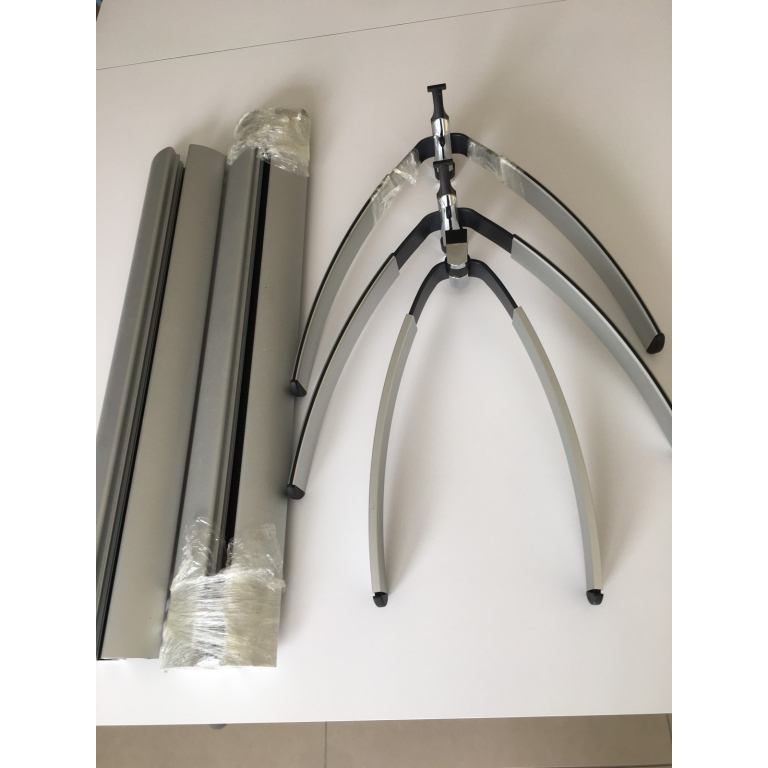 Vogels Wall mounted stack system 