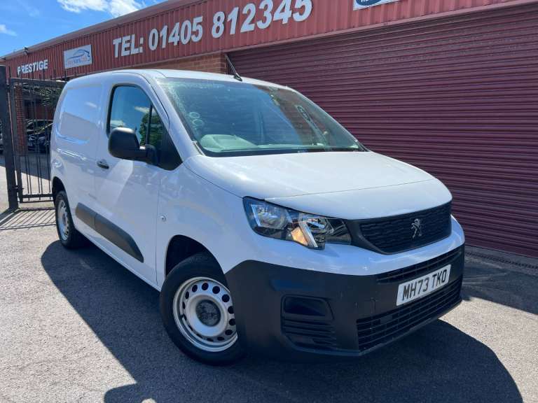 Peugeot Partner 1000 1.5 BlueHDi 100 Professional Premium + Van Diesel