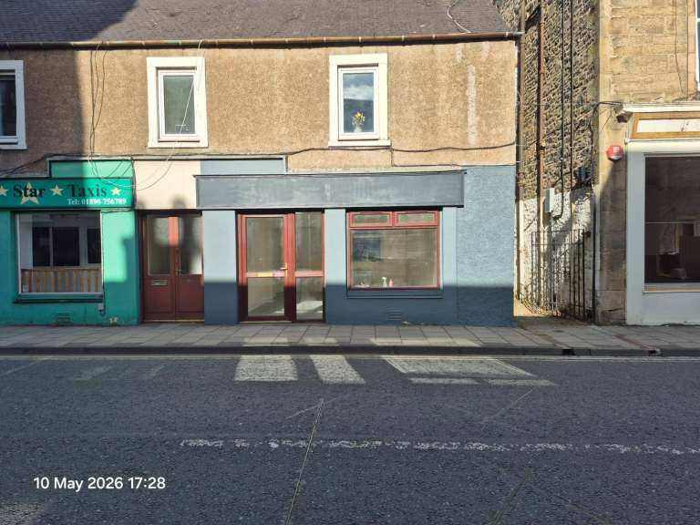 Renovated shop for rent to let
