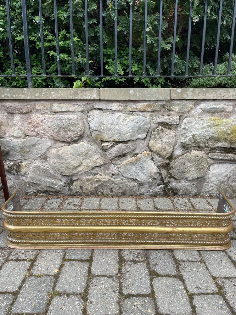 Brass fender