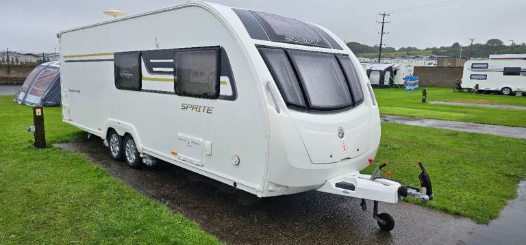 2016 Swift Quattro FB 6 Berth Caravan 