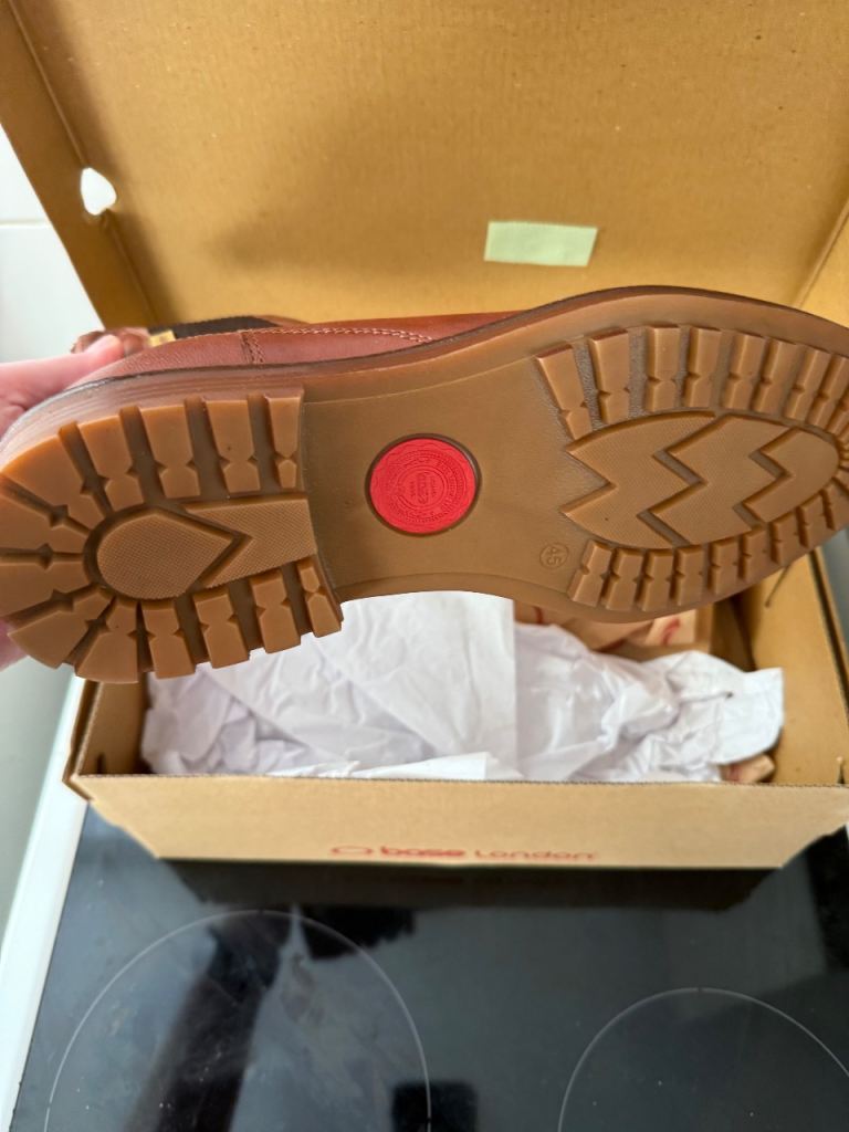 Base London Douglas Boots tan size 11